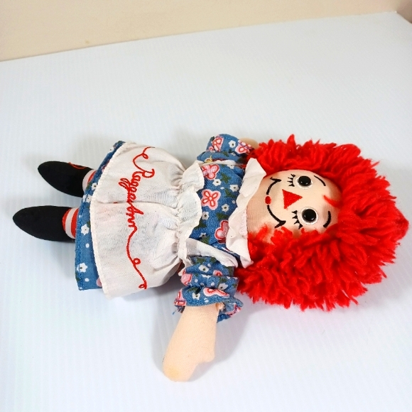 ✓RAGGADY ANN STUFFED DOLL BLUE Floral  DRESS   DOLL used VINTAGE 85 anniversary - Picture 6 of 16